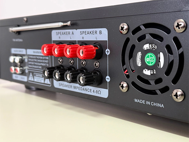 Receiver Amplificado KSR FM/USB/SD PRO AV-999