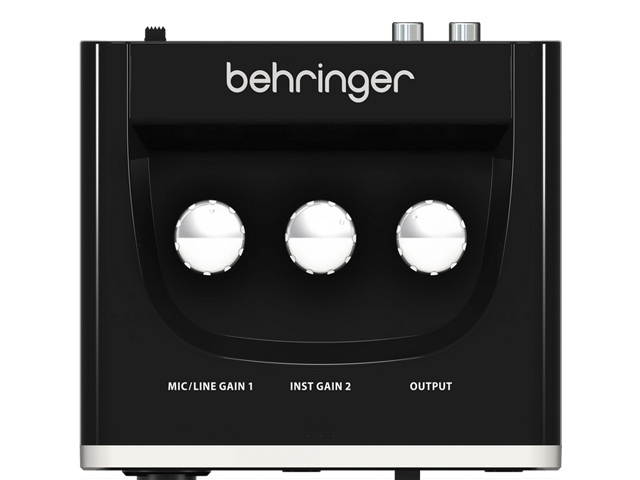 Interface Behringer UM2